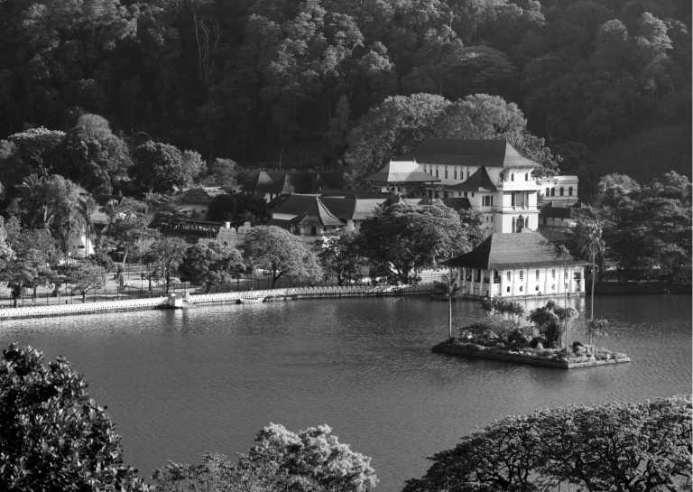 Sri Lanka - Kandy - Eat, Pray, Love at Sri Lanka! - 1