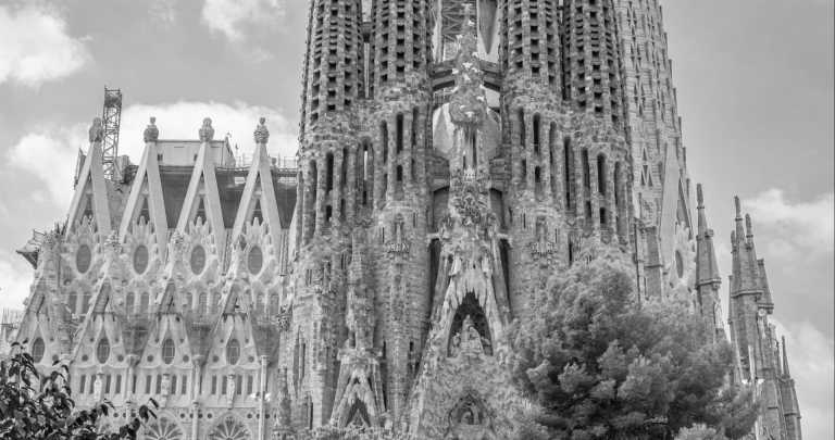 Spain - Sagrada Família - Home Office in Barcelona under the Spanish sun