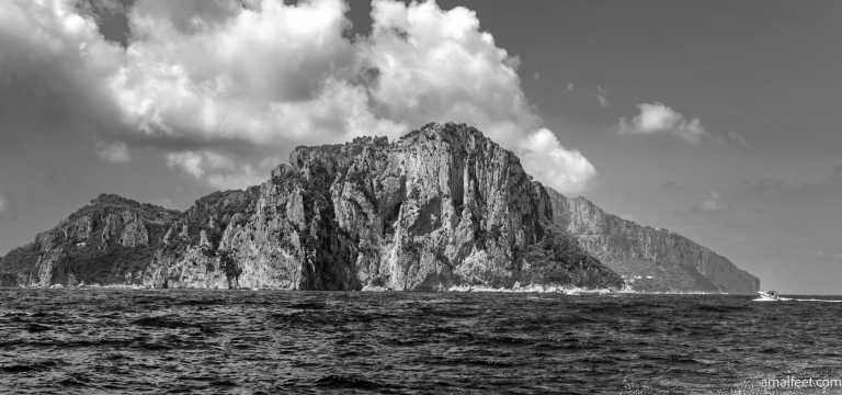 Italien - Capri Bliss: Live the Dolce Vita on This Paradise Island with Boat Tour Included - JoinMyTrip