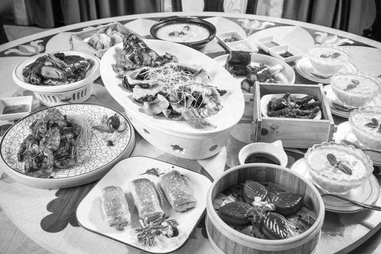 China - Culinary Delights in China: Savory Foodies' Journey through Guangzhou and Chengdu - JoinMyTrip