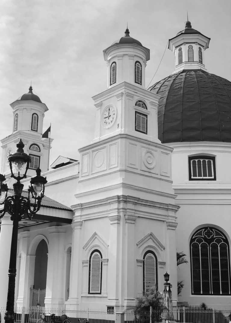 Indonesia - Semarang Regency - Immerse yourself in the captivating history of Semarang city and surrender to the rhythmic embrace of the waves in Karimun Jawa