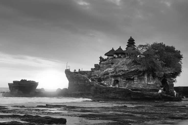 Indonesia - Ubud - Bali Bliss: A 14-Day Journey Through Paradise 🌴🌊🏄‍♂️🏯🌅🏞️🏝️ - 1