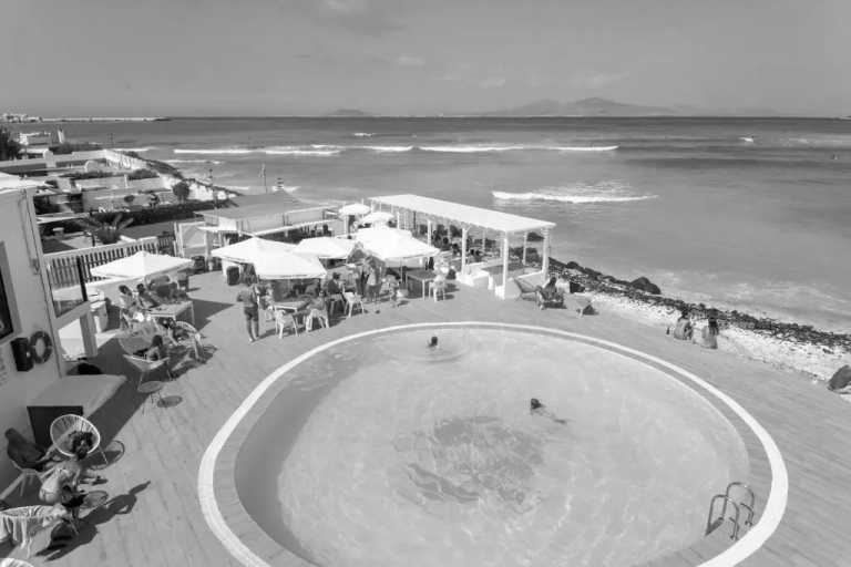 Spain - casa volcan - Coworking and Adventure in Fuerteventura for 30something: Surfing, Diving, and Excursions in a Canary Villa - 1