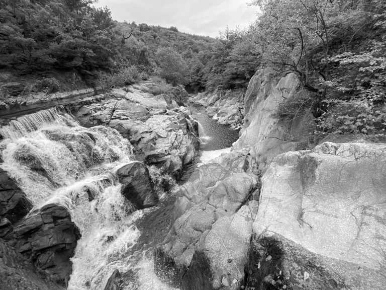 Georgien - Georgien Reise: Tiflis - Sighnaghi - Borjomi - Sestaponi - Samtsvera Waterfall - Batumi - JoinMyTrip