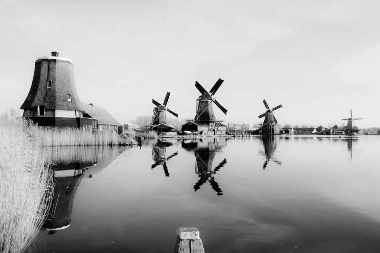 Netherlands - Zaanse Schans - Dutch Winter Roadtrip 🎄🚗 Enjoy The Magical Christmas Caves of Valkenburg & Iconic Dutch Villages! - 1