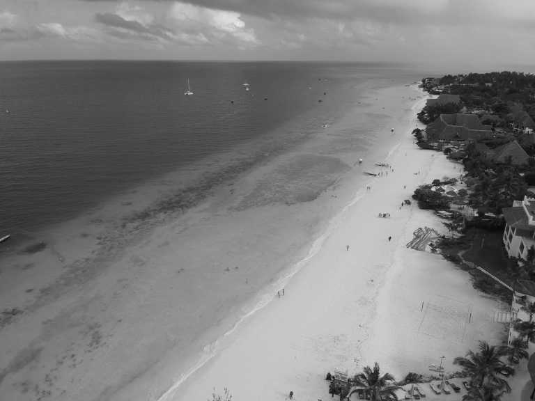 Tanzania - Zanzibar, Tanzania: Enjoy the Paradise of Blue Sea with Beautiful Weather, Sultan Empire Museum and African Traditional Culture in Zanzibar - JoinMyTrip