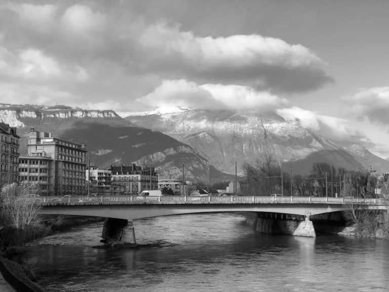 France - Grenoble Alpes Isère Airport - Group Ski Adventure in Alps D'Huez, France! Join the Fun with 5 Other Snow Lovers! 5 days in January, long weekend.