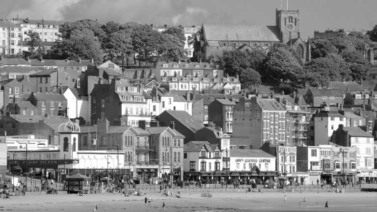 United Kingdom - Scarborough - Discover the City of York, Flamingo Land Resort & Scarborough