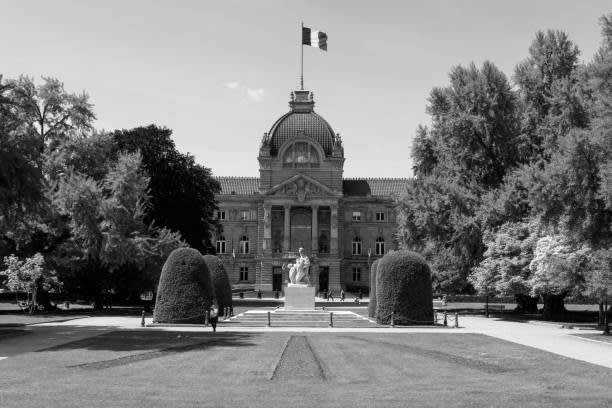 Frankreich - Palais du Rhin - Wine Tastings in Strasbourg, France with Sightseeing