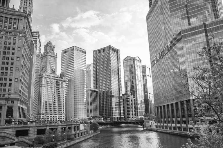 United States - London House - Wandering Through Windy City Wonders: Exploring Chicago, USA (Single Room)