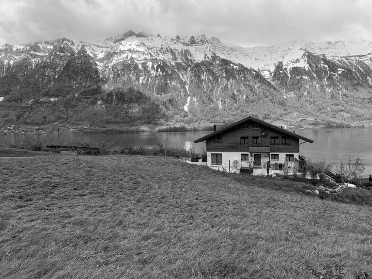 Switzerland - Co-working & Co-living in Switzerland: Homeoffice from heaven on earth! Hiking, Boat Rides , Nature, photography, and party from the Swiss alps  ⛰️💻🥾 - JoinMyTrip