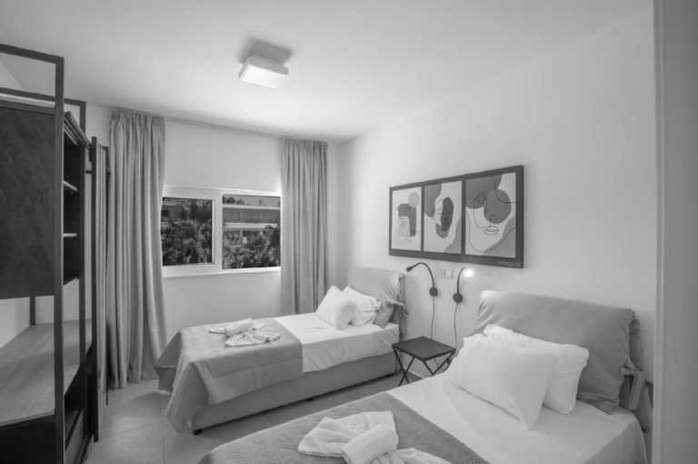 Cyprus - Agia Thekla - Co-living in Cyprus, Home Office in a Villa with Pool (Shared Room) - 2
