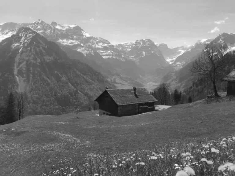 Western Europe - Long distance hiking along the Swiss Alps (Via Alpina route) - JoinMyTrip