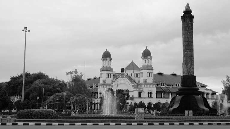 Indonesia - Semarang - Backpacking to Karimunjawa : Exploring Tropical Island and Beach in Java, Indonesia