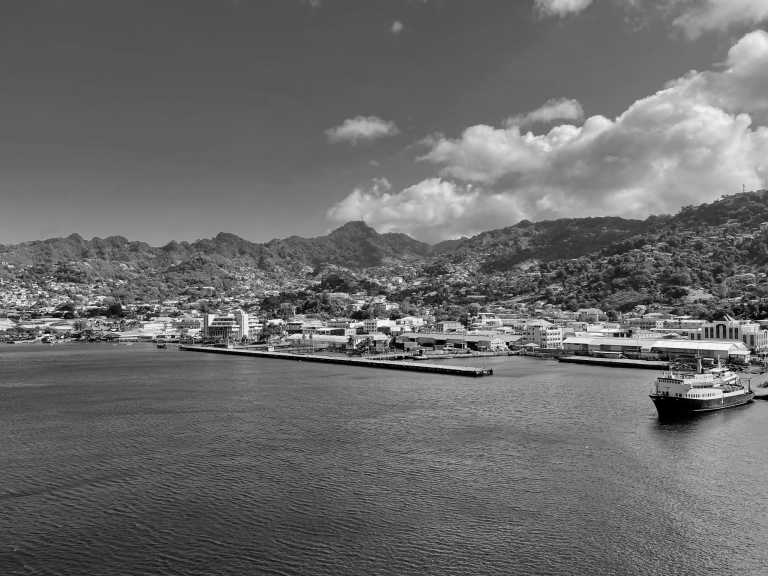 Caribbean - Bequia - Die schönsten Inseln der Karibik - Segeln, schnorcheln und Freiheit erleben! - 1