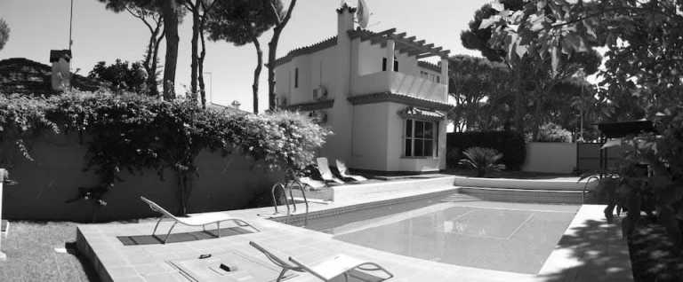 Southern Europe - Cádiz - Home office with ocean vibes in the South of Spain: private pool villa, barbeque and day trips to Seville & Gibraltar - 1