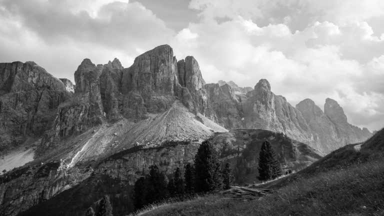 Italien - MTB Escape in the Dolomites – Ride the Sella Ronda Loop & More - JoinMyTrip