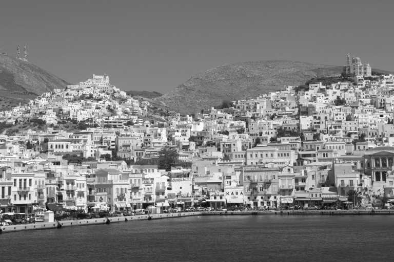 Griechenland - Syros - Chillout & Abenteuer Segelreise griechische Inseln bis Mykonos, Full service, Gesundheits-Koch & DJ inkl.! opt. Einzelkajüte