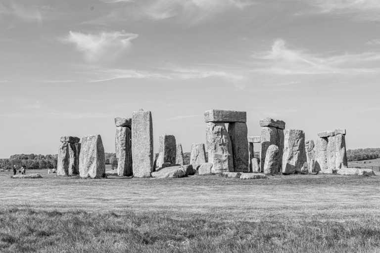 Vereinigtes Königreich - Reise nach England, UK. Langes Wochenende mit UNESCO Stonehenge 🪨 Banksy 🎨 Bath ⛲️ und der Magna Carta ⛪️ (Geteiltes Zweibettzimmer) - JoinMyTrip