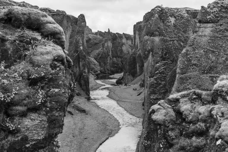 Iceland - Fjaðrárgljúfur Canyon - Icelandic Adventures in Campervan 🚌