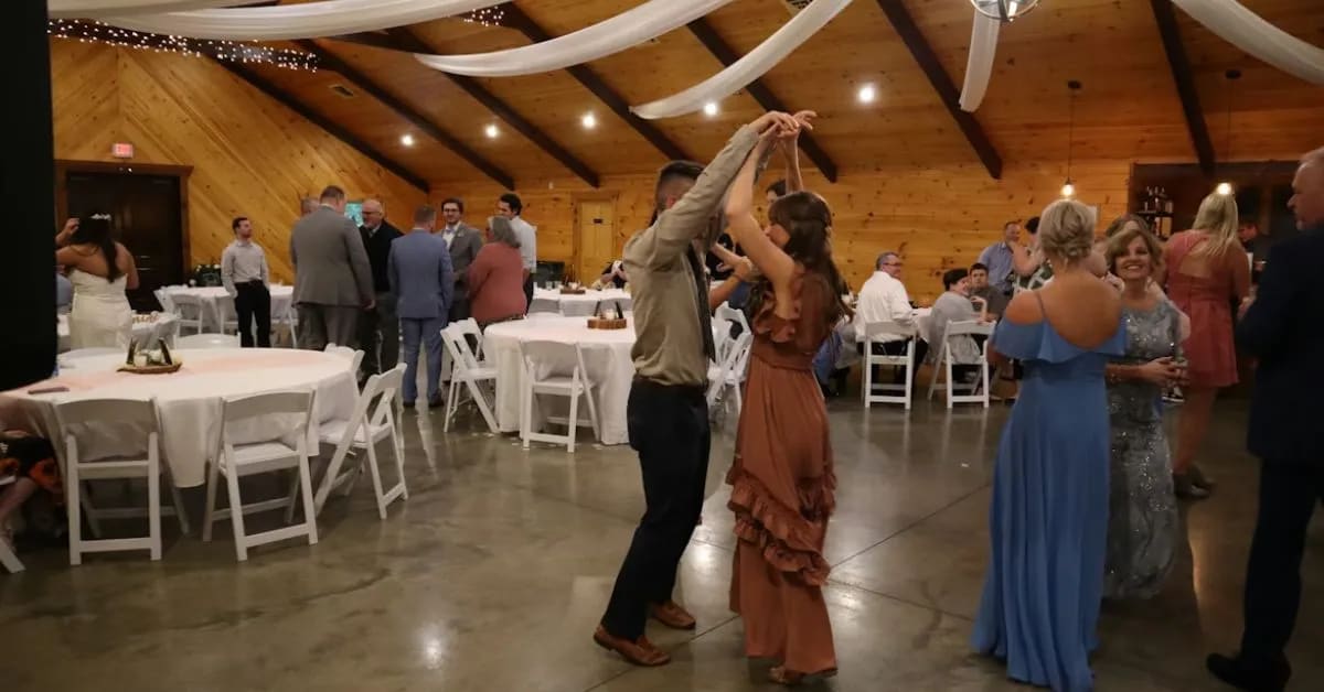Live Bands and Why Guests Love Them Instantly