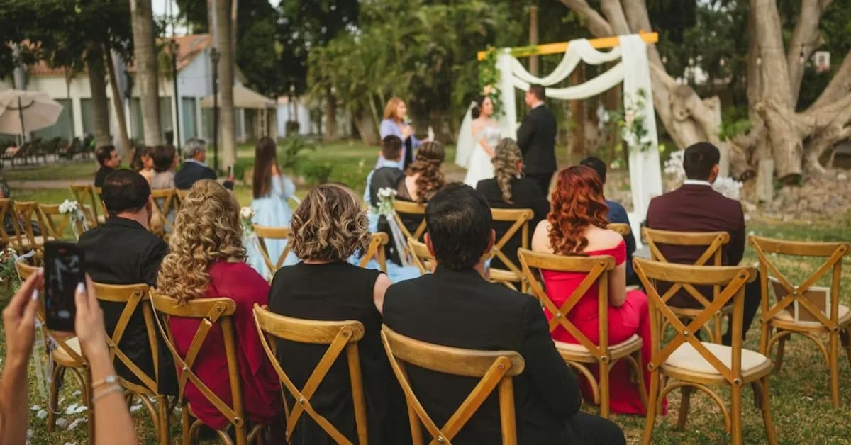 Bonfires That Create Cozy Wedding Entertainment Moments