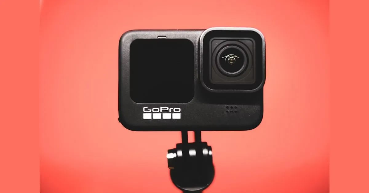 Compact Vlogging Cameras for Content Creators on the Go