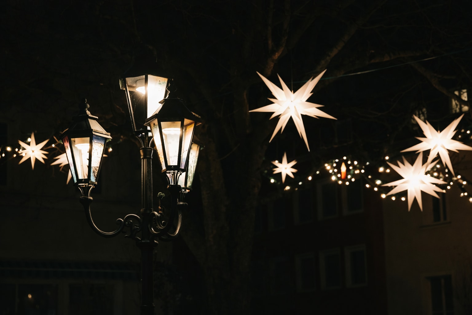 Lighting Matters More Than Decorative Accessories
