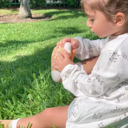 Sloth Boogie Toes Rattle Socks - Thumbnail 4