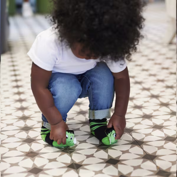 Frankenstein Halloween Boogie Toes Rattle Socks - Image 4