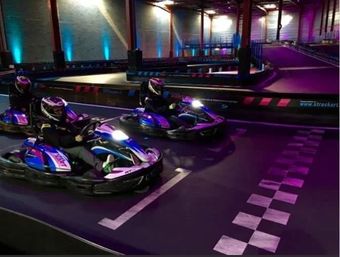 Stras Kart