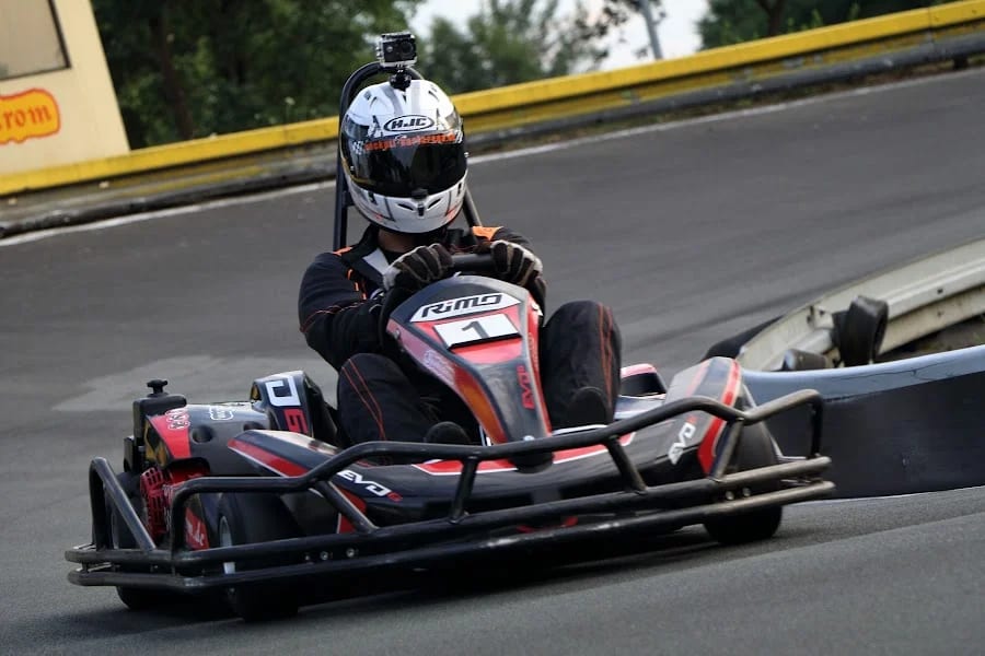 Kartbahn Knatterdrom