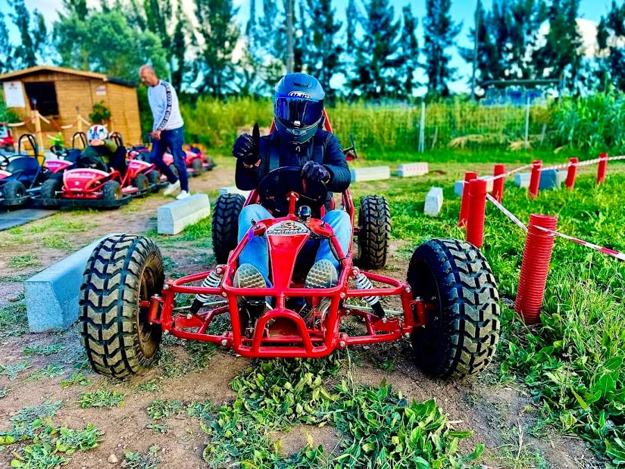 EscolinhakartGrass