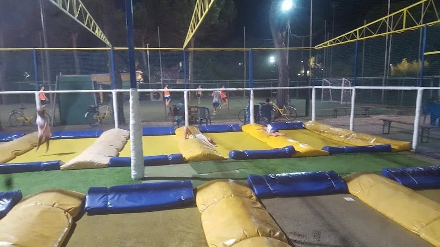 Pista go kart Parco 5 Pini calcio a 5 calcio a 7 e campo padel a Pinarella di Cervia