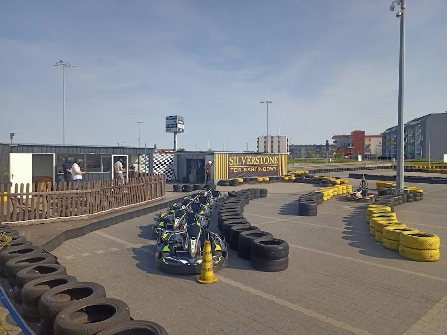 Tor Kartingowy Silverstone - Gokarty Opole