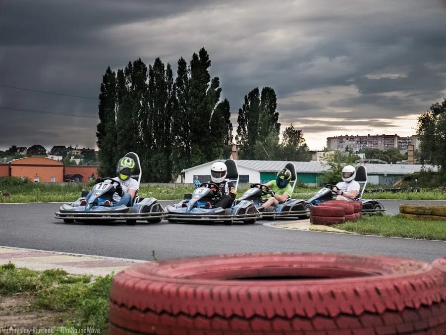 Kartodrom Gostyń - Wypożyczalnia Gokartów i Profesjonalny Tor Kartingowy