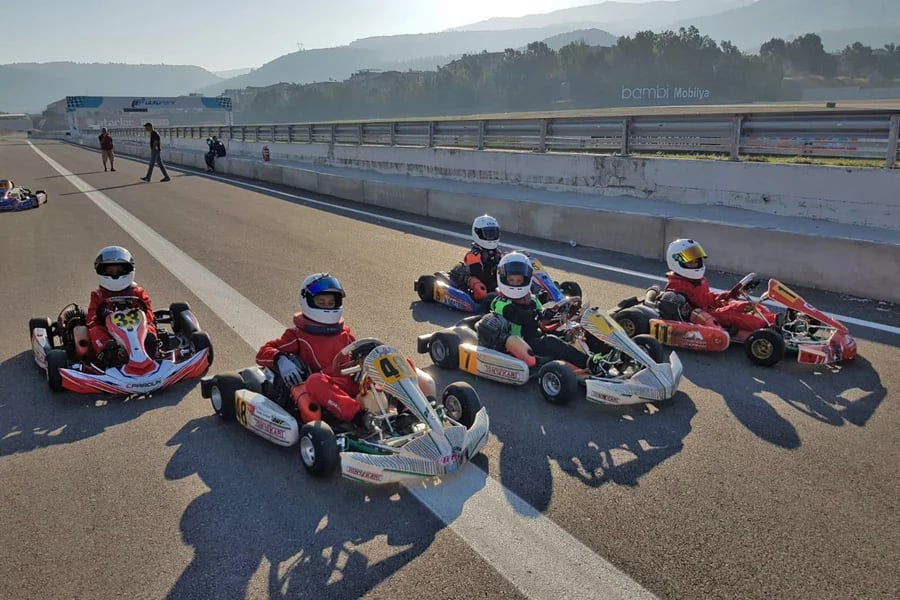 Mega Kart