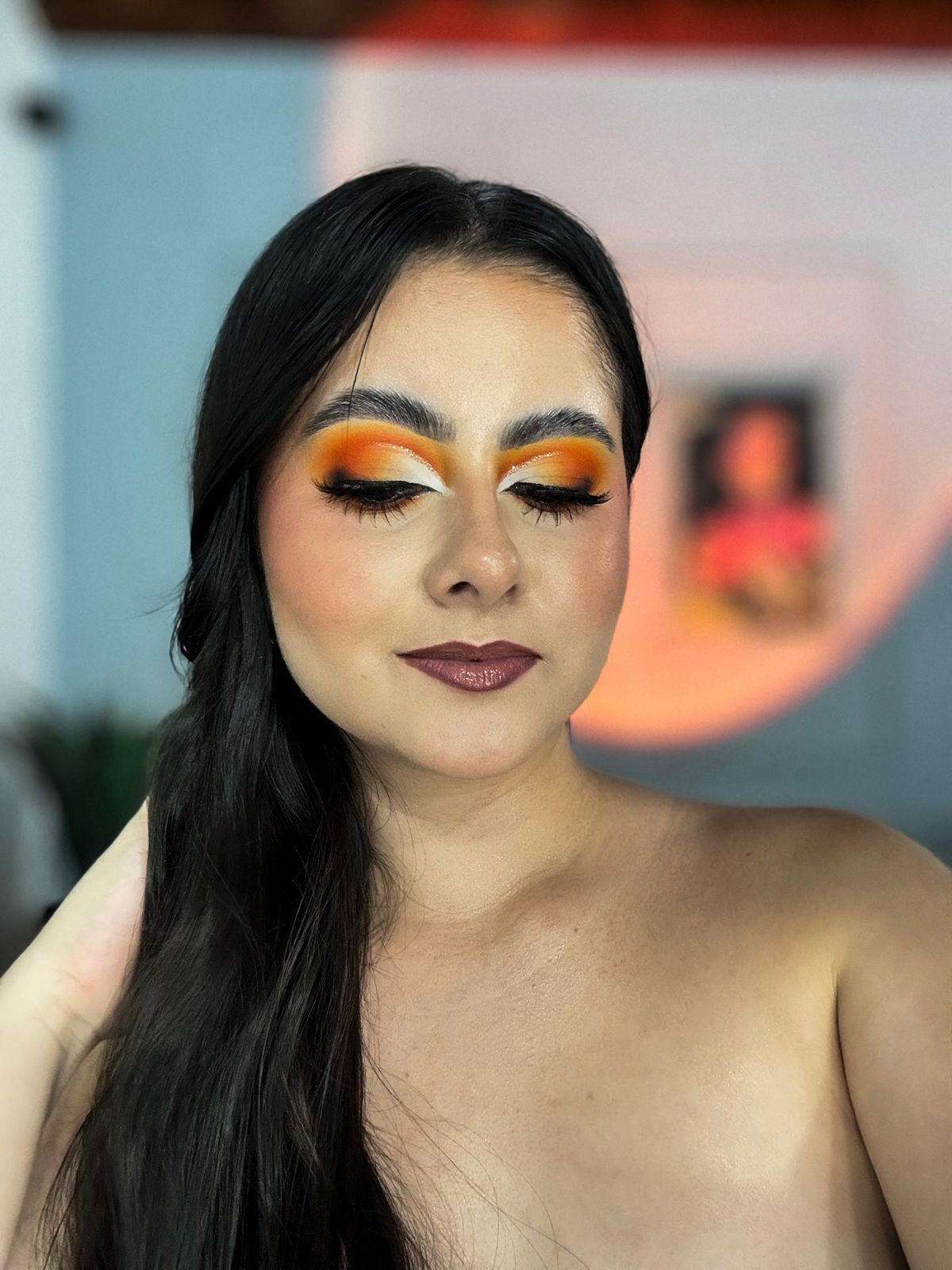 Maquillaje social con brillo