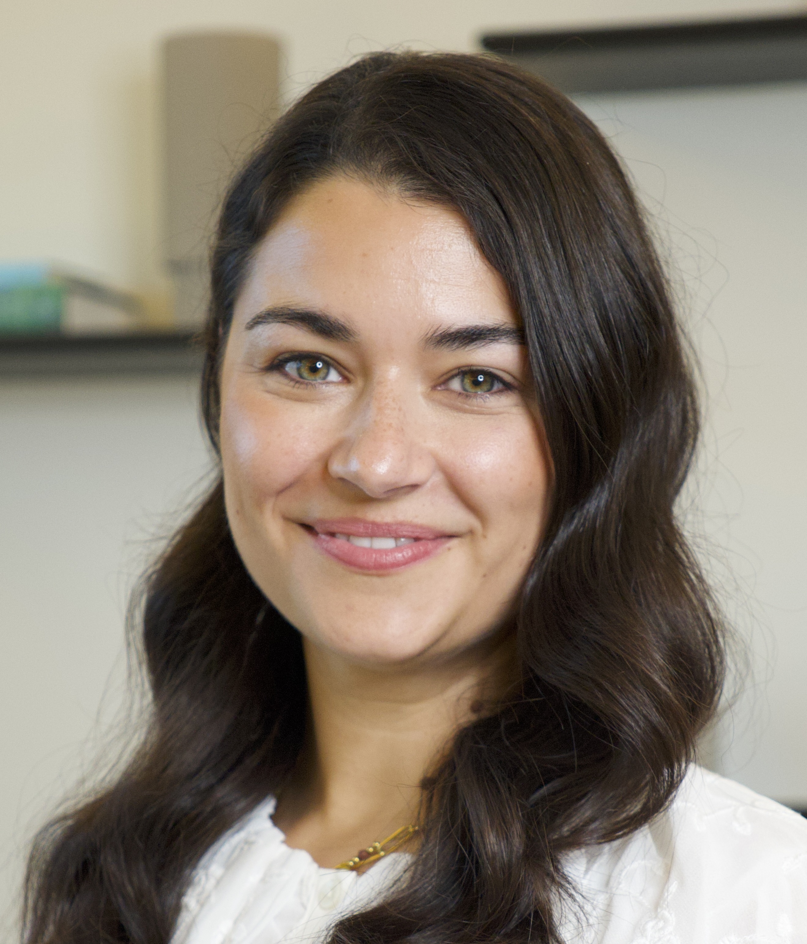 Dr Zoe Kindynis