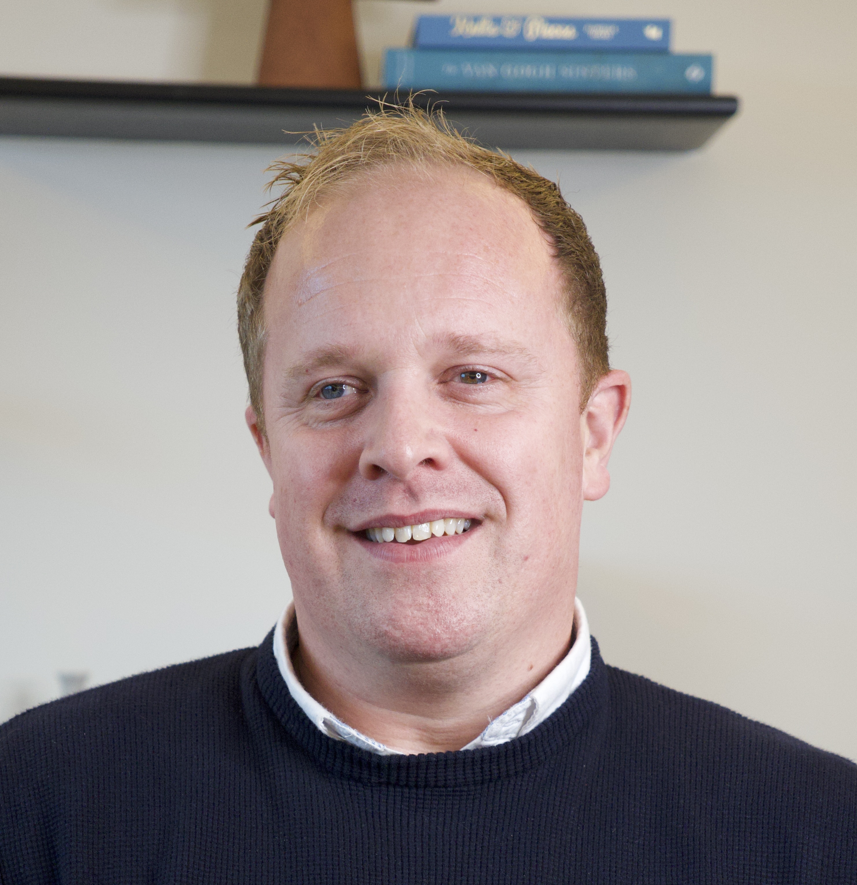 Dr Stuart Brownings