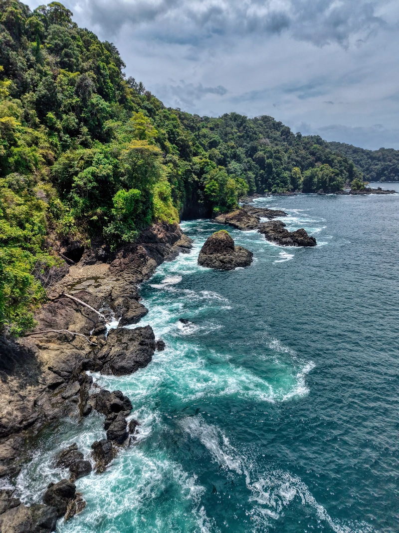 Vista de la montaña y la playa