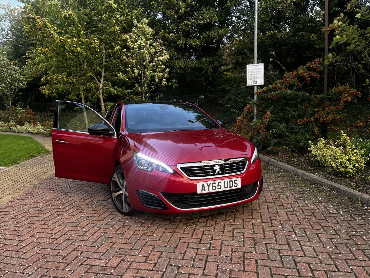 Peugeot 308 GT - View 7