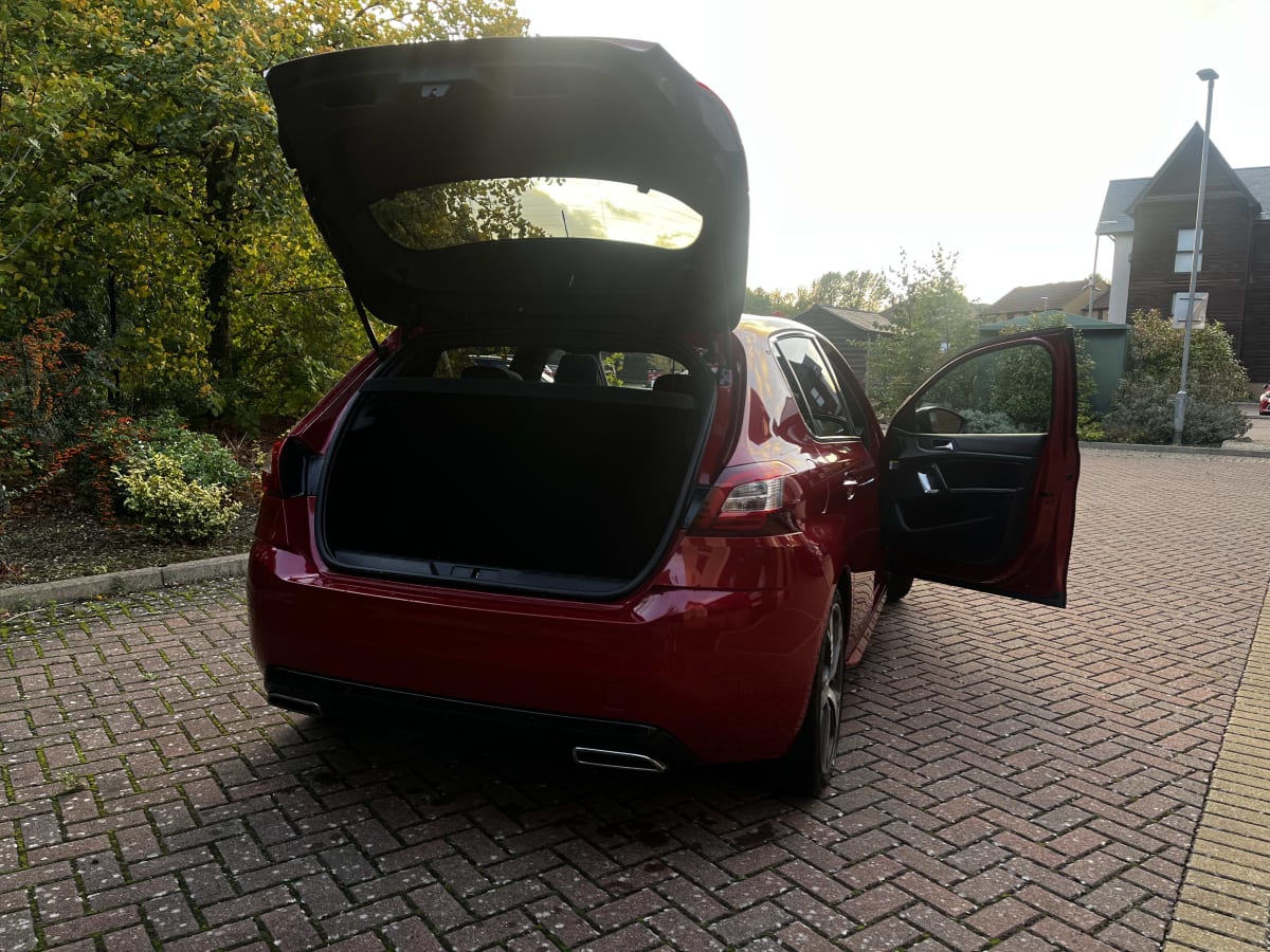 Peugeot 308 GT - View 4