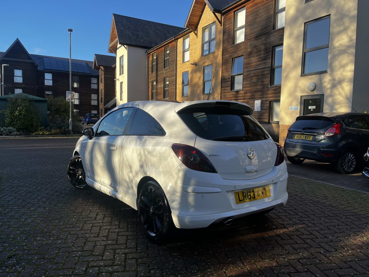 Vauxhall Corsa Limited Edition - View 5