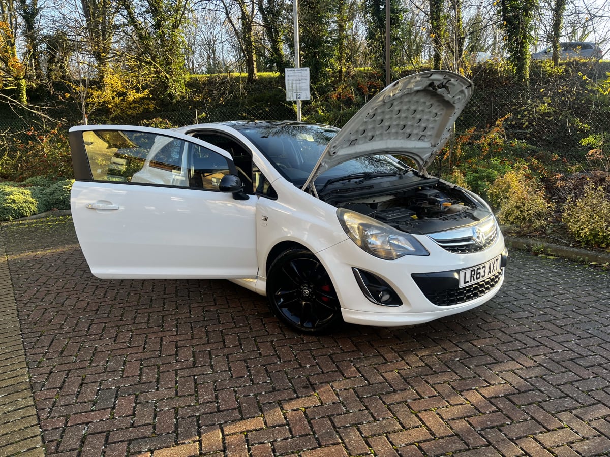 Vauxhall Corsa Limited Edition - View 6