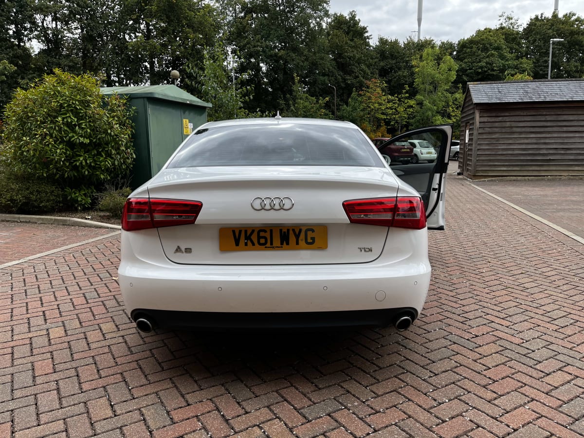 Audi A6 - View 4