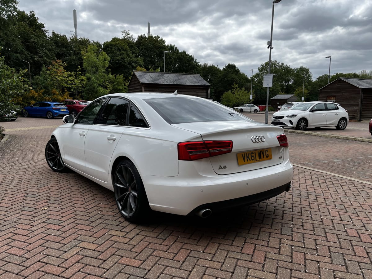 Audi A6 - View 5
