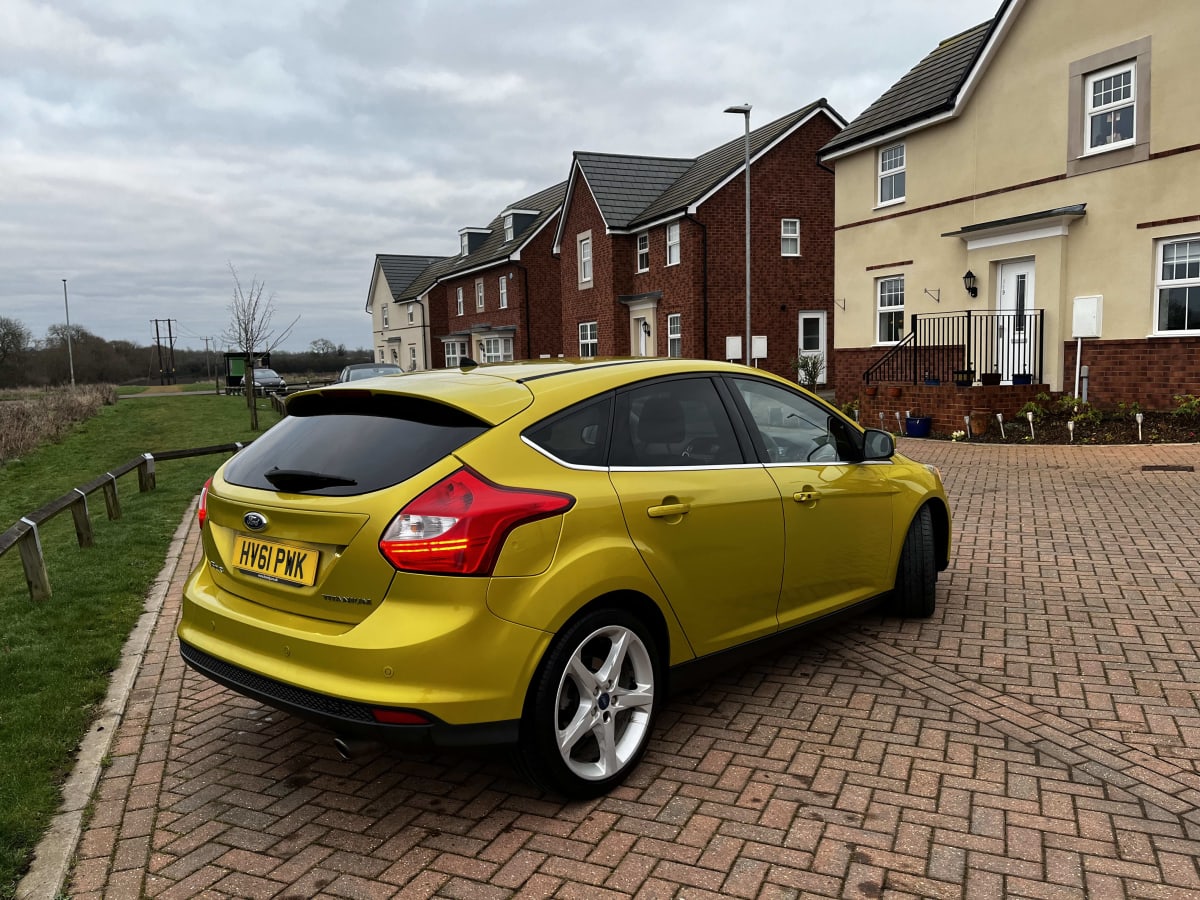 Ford Focus - View 2