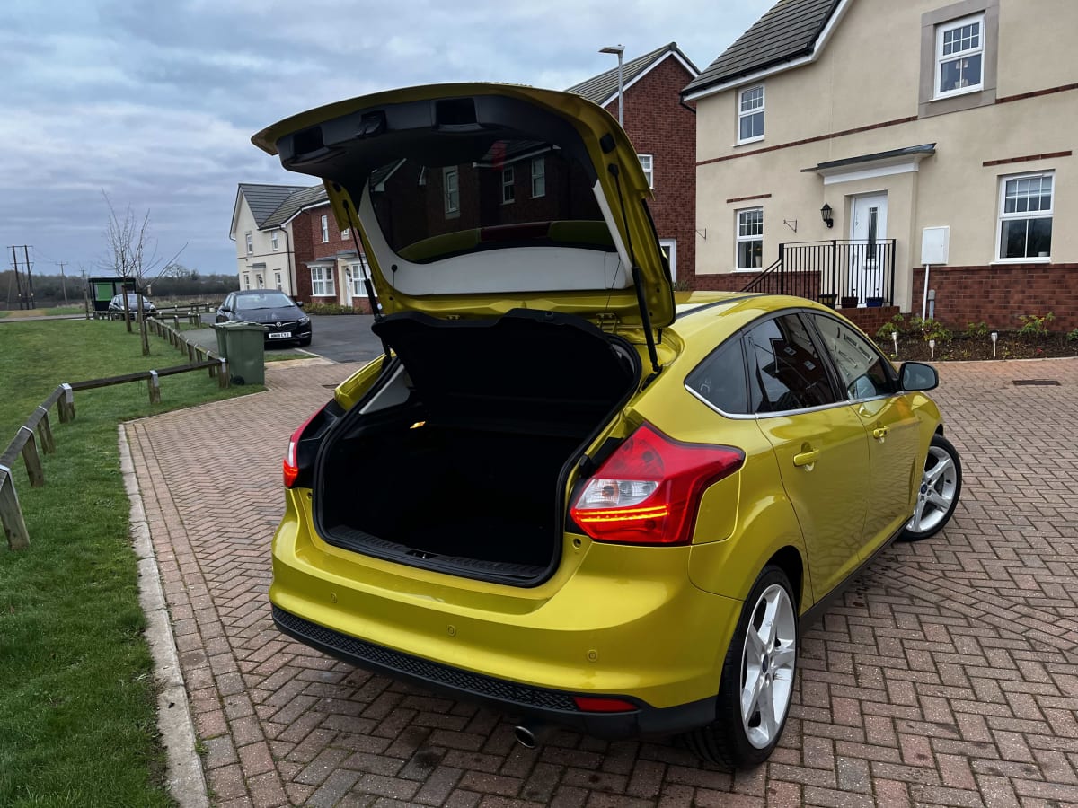 Ford Focus - View 3