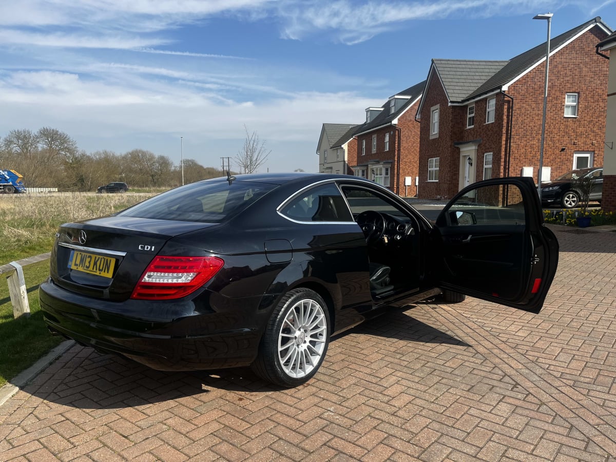 Mercedes-Benz C-Class - View 3
